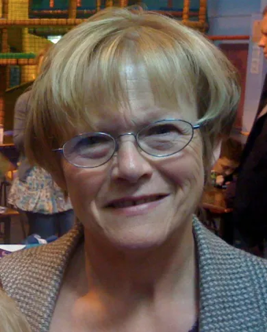 My mum, Elizabeth Saunders. 1950–2017.